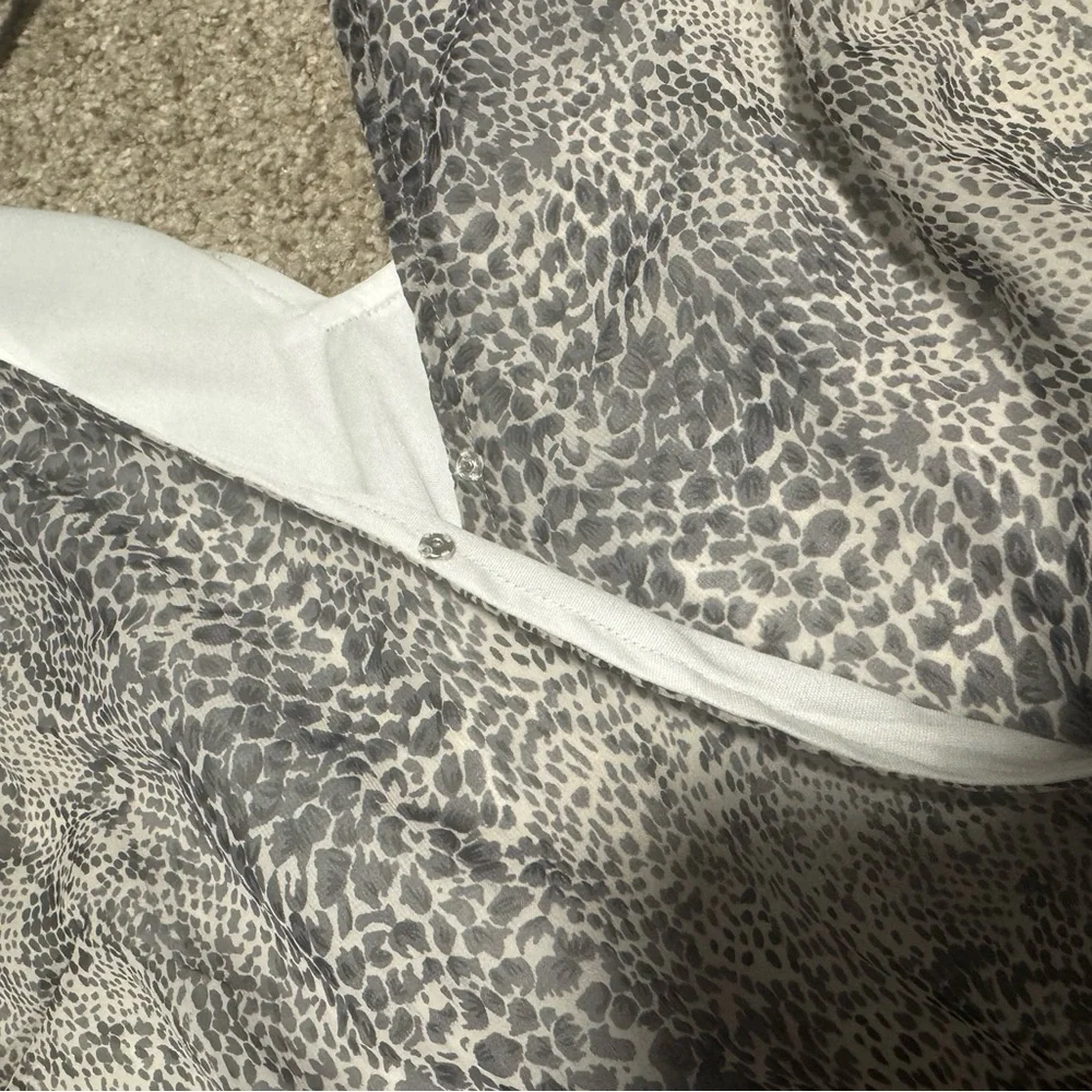 VENUS Gray and Cream Snake Skin Print Romper